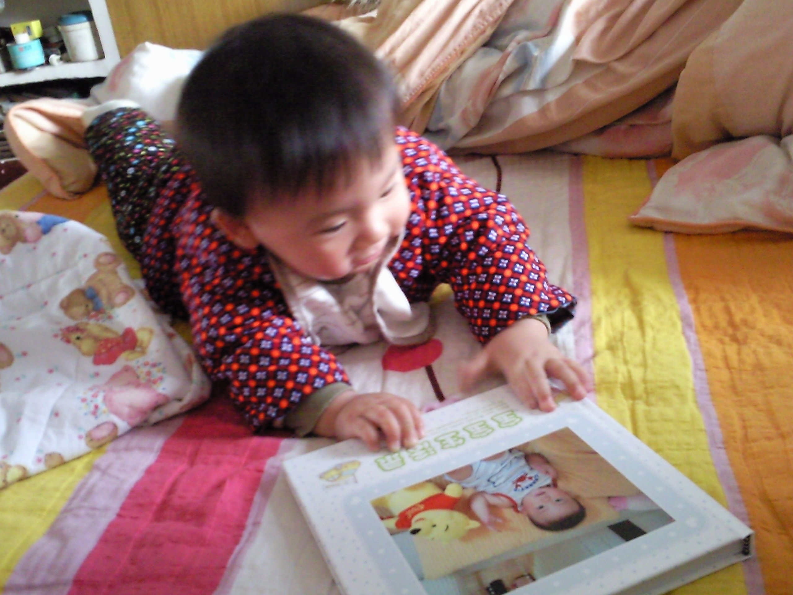 爺爺說這樣一本相冊就像一本書，看著舒服